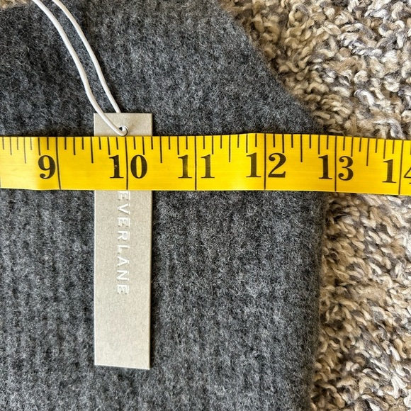 Everlane NWT wool blend soft gray tank size small - Picture 7 of 8